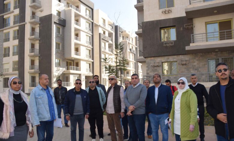 مسئولو الإسكان يتفقدون مدينة الشيخ زايد لمتابعة المشروعات الجارية