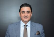 محمد سمير يطلق “كافييز ووتر”.. أول مياه مصرية بالكافيين من قلب واحة سيوة