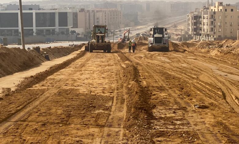  القاهرة الجديدة : بدء تنفيذ المرحلة الأولى من تطوير محور R R بالامتداد الشرقي بطول 8 كم