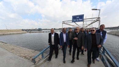 تفاصيل زيارة وزير الإسكان لأكبر محطة لتنقية مياه الشرب بالجيزة