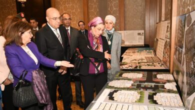 وزيرا الإسكان والبيئة يفتتحان معرض المشروعات المقدمة لمسابقة تصميم “الإسكان الأخضر”