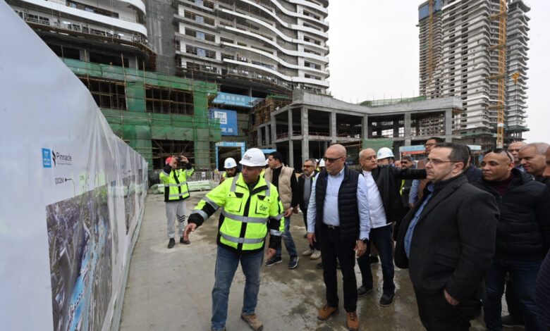 وزير الإسكان يكشف معدلات تنفيذ مشروع أبراج الداون تاون بمدينة العلمين الجديدة