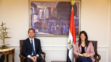 وزيرة التعاون تبحث مع السفير الفرنسي الشراكة الاستراتيجية بين مصر والاتحاد الأوروبي