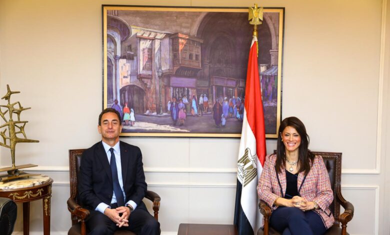 وزيرة التعاون تبحث مع السفير الفرنسي الشراكة الاستراتيجية بين مصر والاتحاد الأوروبي