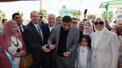 رئيس جهاز مدينة الشيخ زايد ووكيل تموين الجيزة يفتتحان معرض «أهلًا رمضان»