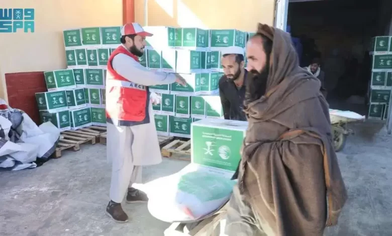 مركز الملك سلمان للإغاثة يقدم مساعدات غذائية لأكثر من 280 ألف متضرر من الفيضانات في أفغانستان خلال 2023