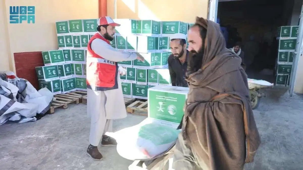 مركز الملك سلمان للإغاثة يقدم مساعدات غذائية لأكثر من 280 ألف متضرر من الفيضانات في أفغانستان خلال 2023