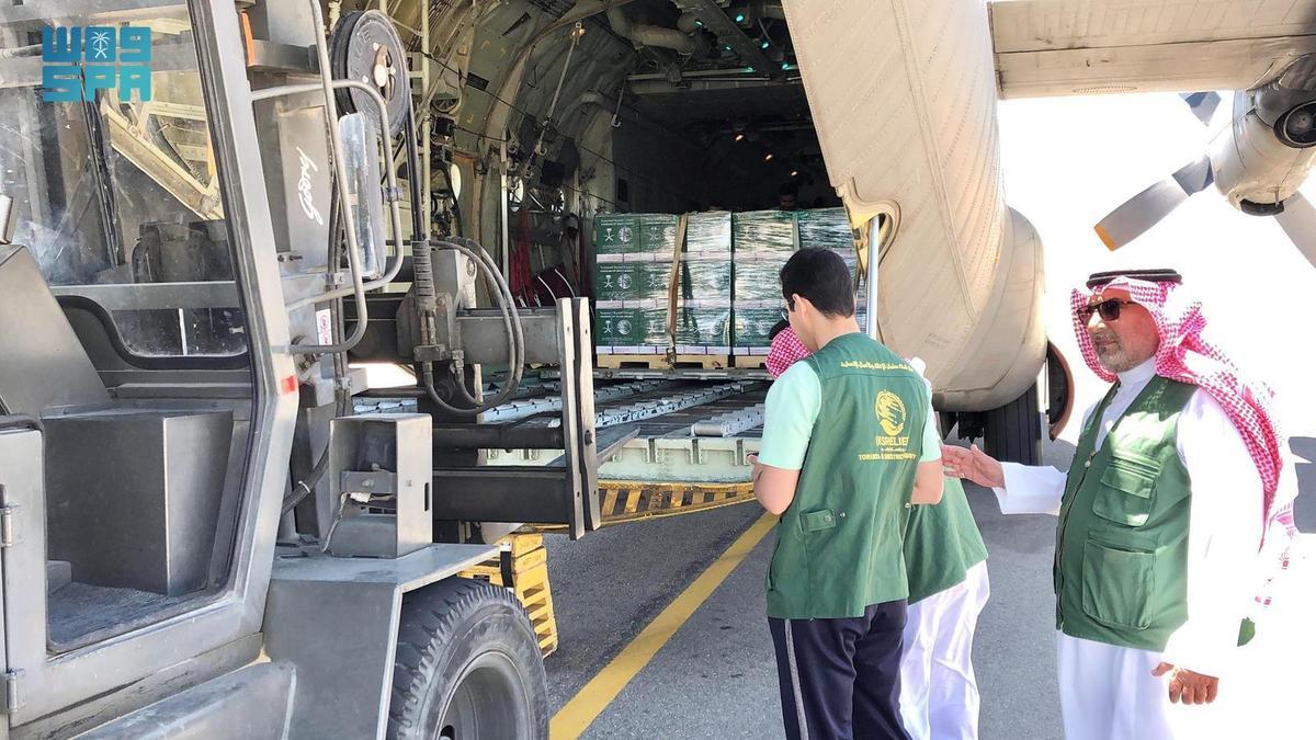 الطائرة الإغاثية السعودية الـ 23 تصل إلى لبنان