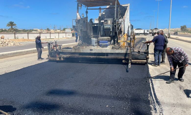 استكمال رصف محور كليوباترا الرابط بين مدينة برج العرب الجديدة والساحل الشمالي