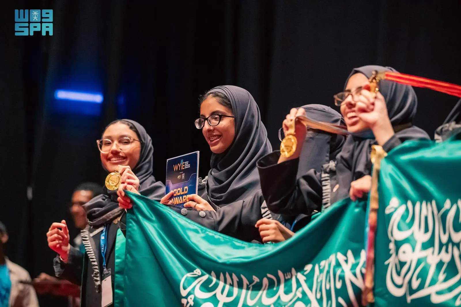 طلاب السعودية يحصدون 114 ميدالية وجائزة كبرى في أكبر مسابقتين عالميتين للعلوم والهندسة والاختراع والابتكار