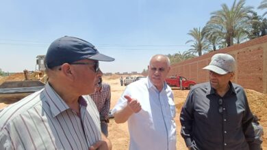 مسئولو الإسكان يتفقدون أعمال تنفيذ خط المياه المغذي لمنطقة الرابية بمدينة الشروق