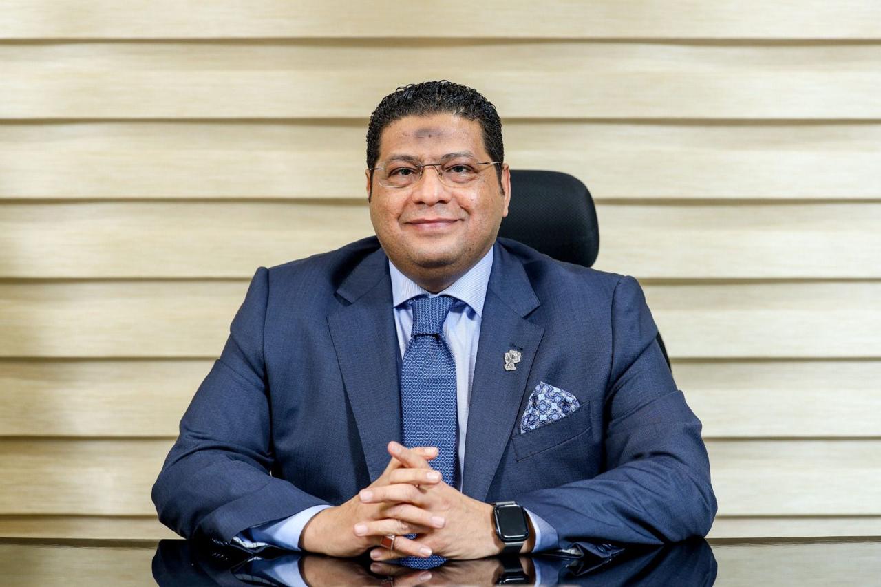 داكر عبداللاه: ملف الدعم العيني والنقدي يحتاج لطرح مميزات وعيوب كل منهما أمام المواطنين