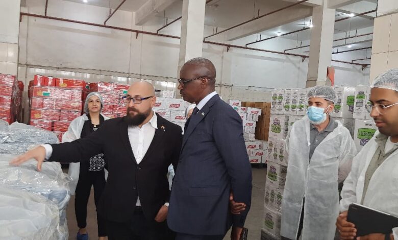 Rwandan Ambassador Visits Egyptian Swiss Factories, Explores Enhancing Mutual Cooperation