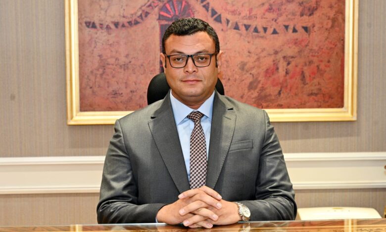 وزير الإسكان يتفقد «صوارى» الإسكندرية ومشروعات العلمين الجديدة