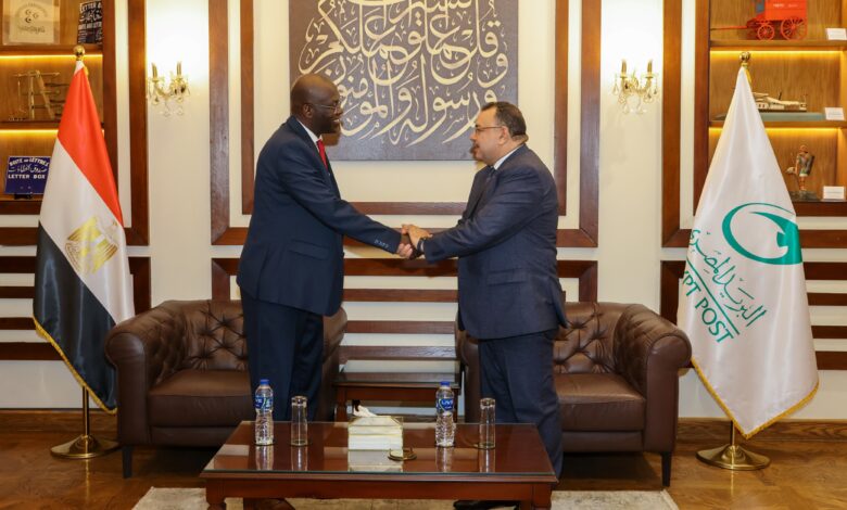 رئيس البريد المصري يستقبل نظيره السوداني لبحث تعزيز التعاون الثنائى