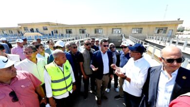وزير الإسكان يتفقد سير العمل بمحطة مياه الشرب وتوسعاتها بمدينة الشيخ زايد 