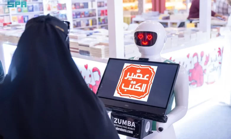 “روبوت سعودي” يتحدث 96 لغة يستقبل زوار معرض الرياض للكتاب 2024