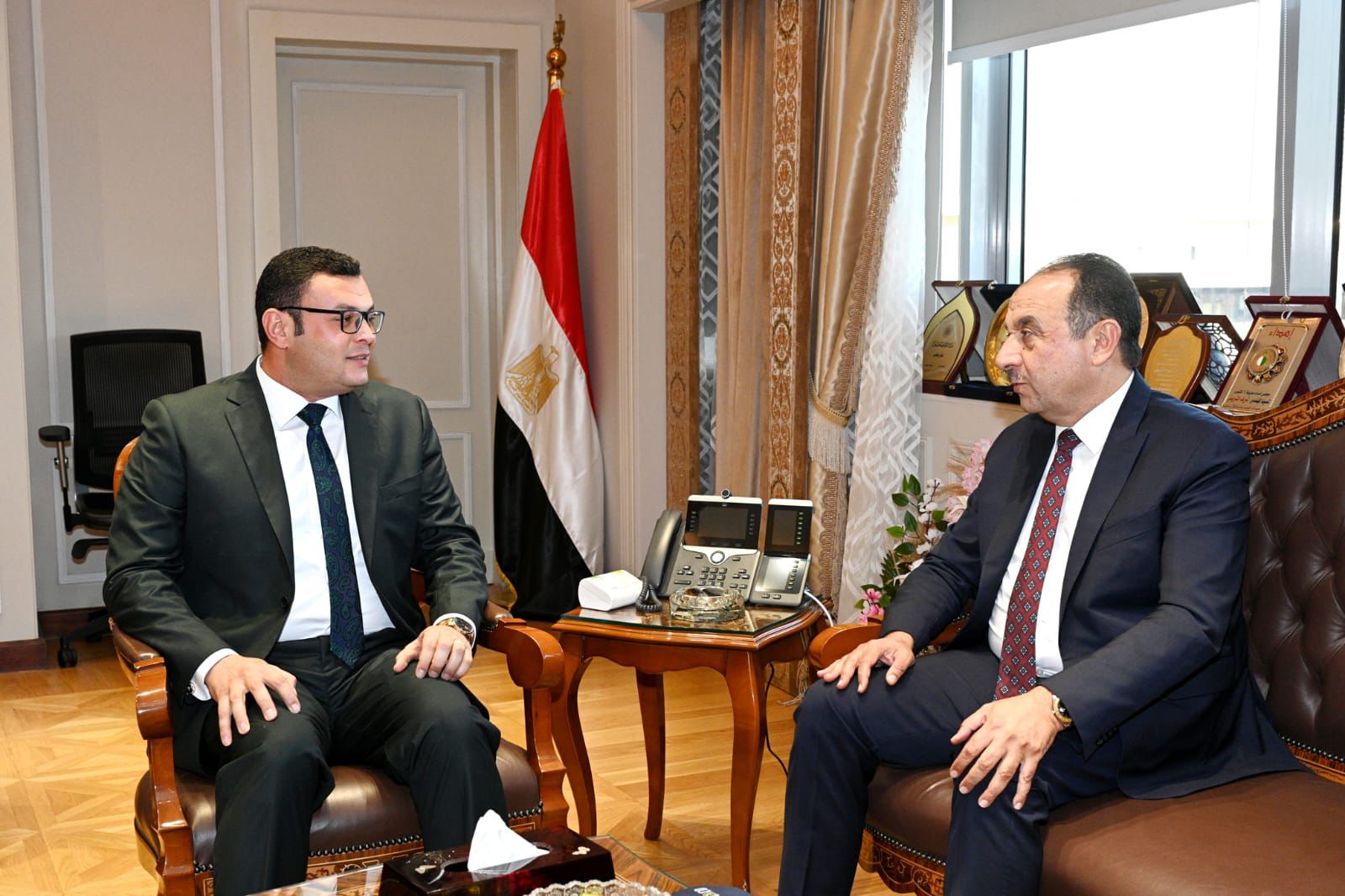 «الشربيني» و«شيمي» بحثان استغلال الأصول والأراضي التابعة لشركات قطاع الأعمال