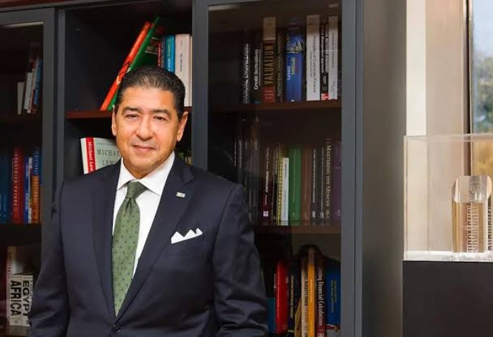 هشام عز العرب وحسن هيكل.. التفاصيل الكاملة لمقترح رجل الأعمال ورد المصرفي الكبير عليه