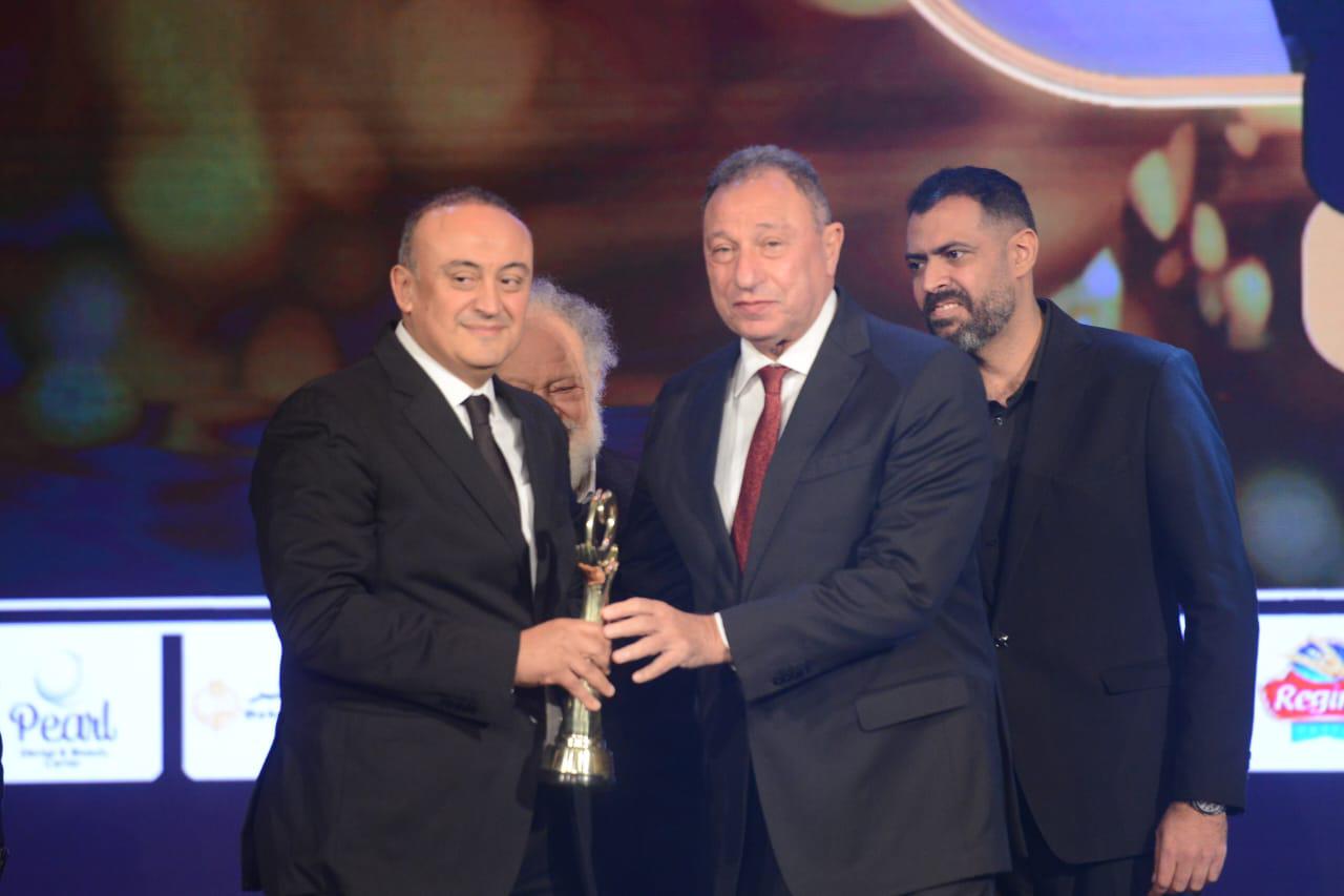 مهرجان “وشوشة – الأفضل 2024” يختتم دورته العاشرة بتكريم كبار المبدعين في الفن والإعلام والرياضة “صور”