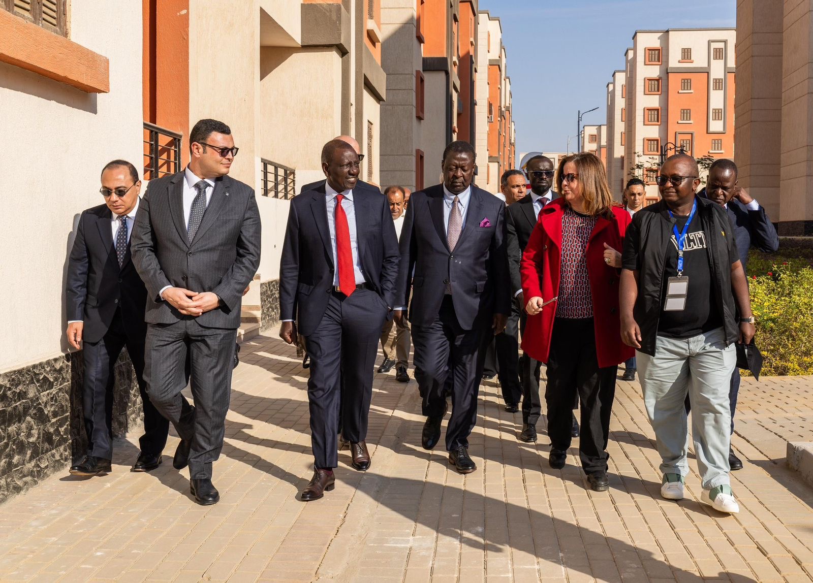 رئيس كينيا يزور وحدات “سكن لكل المصريين” بحدائق العاصمة