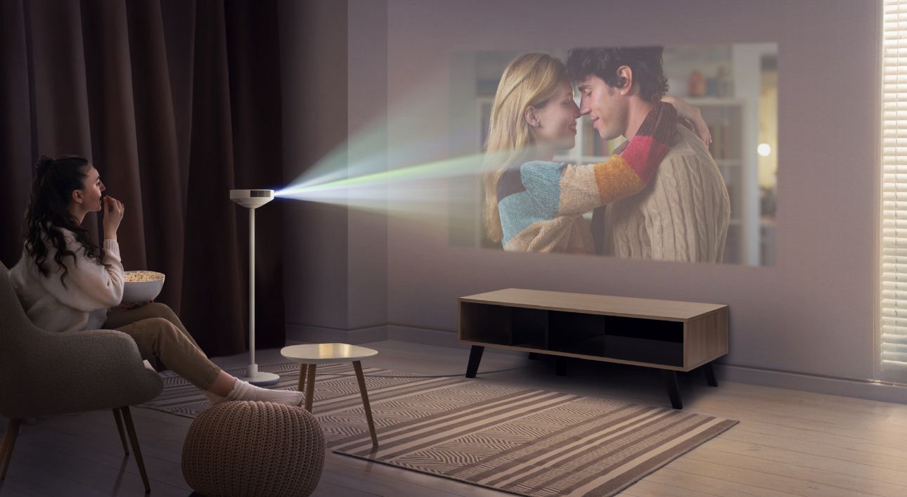 إل جي تكشف عن جهاز عرض متعدد الاستخدامات 3×1 خلال معرض CES 2025