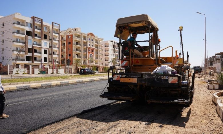 دفع العمل بوحدات “سكن لكل المصريين” وأعمال الطرق والتطوير بسوهاج الجديدة