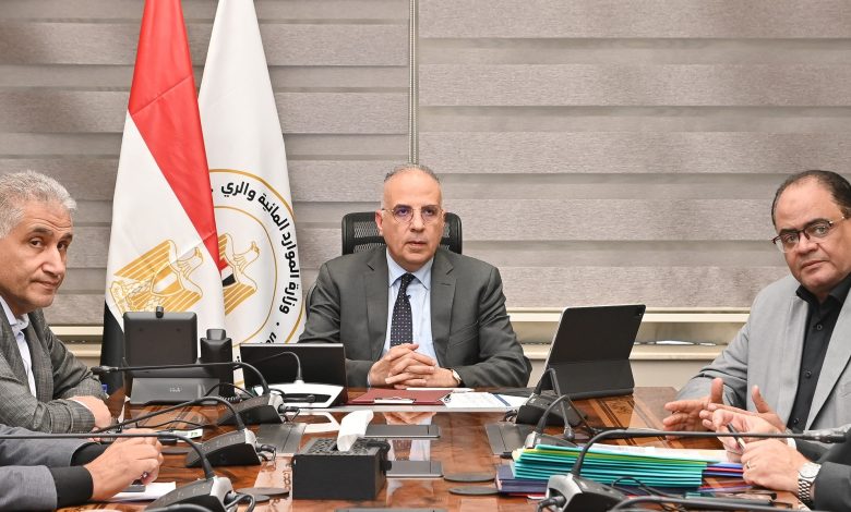 وزير الري: استقرار مناسيب المياه بنهر النيل والترع خلال إجازة عيد الأضحى وزير الري: استقرار مناسيب المياه بنهر النيل والترع خلال إجازة عيد الأضحى