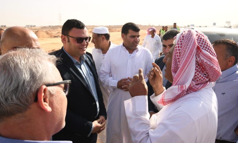وزير الإسكان لأهالي غرب الضبعة: “المشروع لكم واحنا موجودين هنا للاطمئنان على كافة الأعمال وتوفير الخدمات” وزير الإسكان لأهالي غرب الضبعة: “المشروع لكم واحنا موجودين هنا للاطمئنان على كافة الأعمال وتوفير الخدمات”