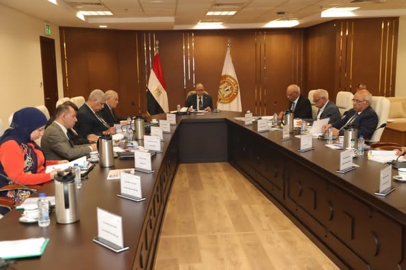 وزير العمل: 2.3 مليار جنيه إعانات طوارئ للعمال منذ تأسيس “الصندوق” وزير العمل: 2.3 مليار جنيه إعانات طوارئ للعمال منذ تأسيس “الصندوق”