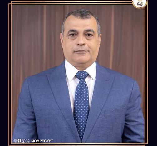 وزير الإنتاج الحربي: العامل عصب العملية الإنتاجية ونحرص دائما على الاهتمام بالعنصر البشري وزير الإنتاج الحربي: العامل عصب العملية الإنتاجية ونحرص دائما على الاهتمام بالعنصر البشري