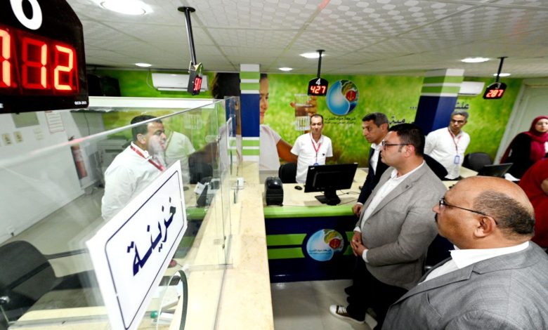 الشربيني يوجه بالتوسع في مراكز خدمة العملاء بالسويس الشربيني يوجه بالتوسع في مراكز خدمة العملاء بالسويس