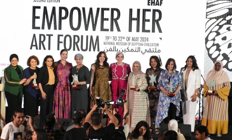 انطلاق النسخة الثالثة من ملتقى “التمكين بالفن” بالمتحف المصري الكبير من 16 حتى 20 مايو انطلاق النسخة الثالثة من ملتقى “التمكين بالفن” بالمتحف المصري الكبير من 16 حتى 20 مايو