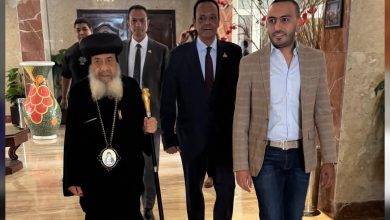 الأنبا دانيال مطران المعادي يزور النائب محمد تيسير مطر لتهنئته بعيد الأضحى 