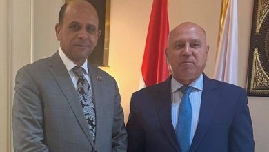 نائب رئيس الوزراء يبحث مع نشأت فؤاد عباس ومحمود الضبع تنمية المنطقة الصناعية بغرب طهطا