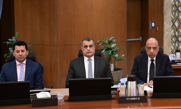 خلال اجتماع مجلس الوزراء.. وزير الكهرباء: 21 مشروعًا يستهدف توليد الطاقة المتجددة بأحدث التقنيات خلال اجتماع مجلس الوزراء.. وزير الكهرباء: 21 مشروعًا يستهدف توليد الطاقة المتجددة بأحدث التقنيات