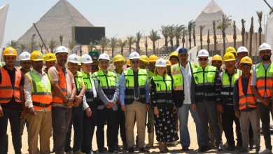 بالصور.. زيارة ميدانية لرئيسي أبوظبي للاستثمارات السياحية ومجموعة أكور العالمية لموقع مشروع فندق “سوفيتل ليجند – الأهرامات”