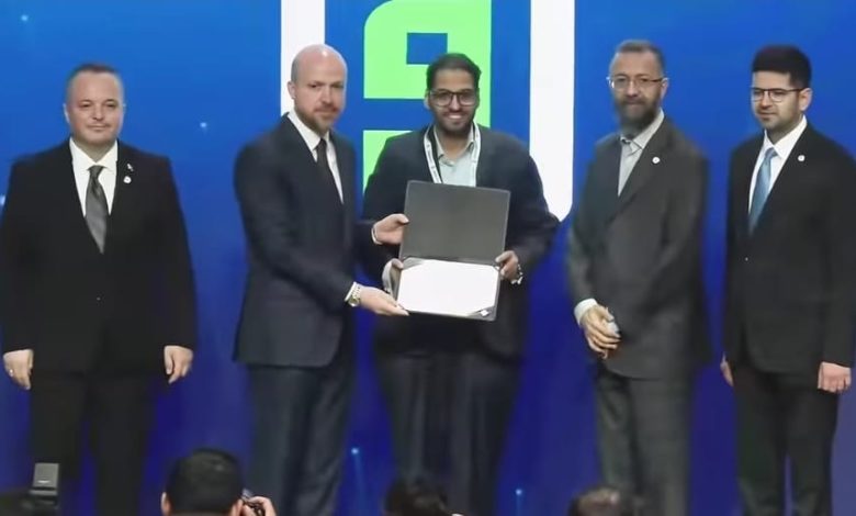 تكريم خاص لقناة اقرأ في افتتاح القمة العالمية الثانية للاقتصاد الإسلامي باسطنبول تكريم خاص لقناة اقرأ في افتتاح القمة العالمية الثانية للاقتصاد الإسلامي باسطنبول