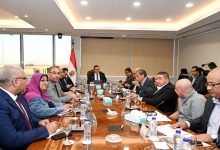 وزير الإسكان يتابع مع مسئولي “سيتي إيدج” موقف مبيعات عددٍ من المشروعات