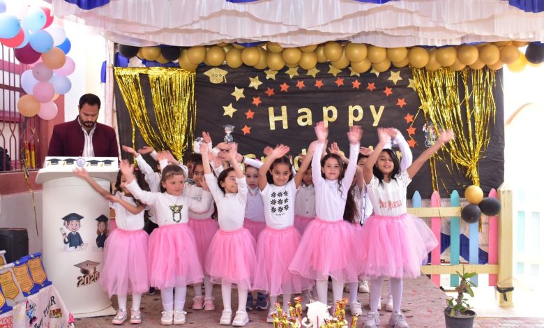 مدرسة العلمين الجديدة للغات تحتفل بتخرج أول دفعة من طلاب مرحلة رياض الأطفال مدرسة العلمين الجديدة للغات تحتفل بتخرج أول دفعة من طلاب مرحلة رياض الأطفال