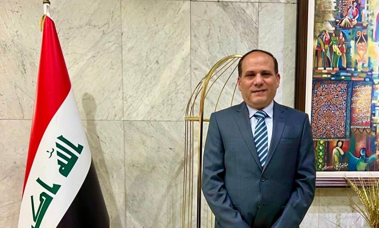 أيمن عامر: قمة بغداد كشفت الثوابت.. وكلمة السيسي رسمت حدود الكرامة العربية أيمن عامر: قمة بغداد كشفت الثوابت.. وكلمة السيسي رسمت حدود الكرامة العربية