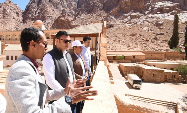 تفاصيل جولة وزير الإسكان داخل دير سانت كاترين تفاصيل جولة وزير الإسكان داخل دير سانت كاترين