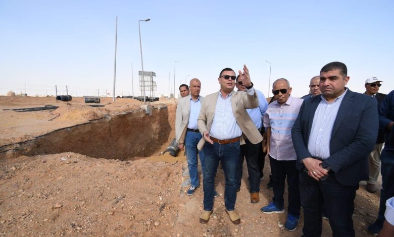 الشربيني يتفقد محاور وطرق مدينة الشروق الشربيني يتفقد محاور وطرق مدينة الشروق