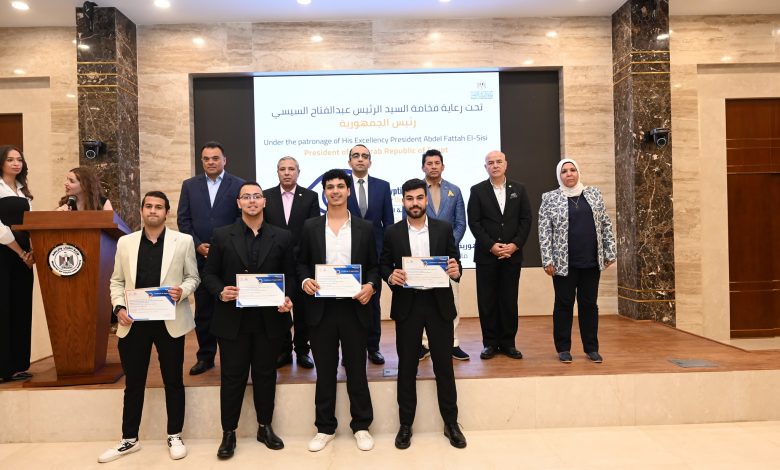 وزير الشباب والرياضة يشهد ختام القمة المصرية الأوروبية للقيادات الشبابية الإعلامية في نسختها الرابعة وزير الشباب والرياضة يشهد ختام القمة المصرية الأوروبية للقيادات الشبابية الإعلامية في نسختها الرابعة