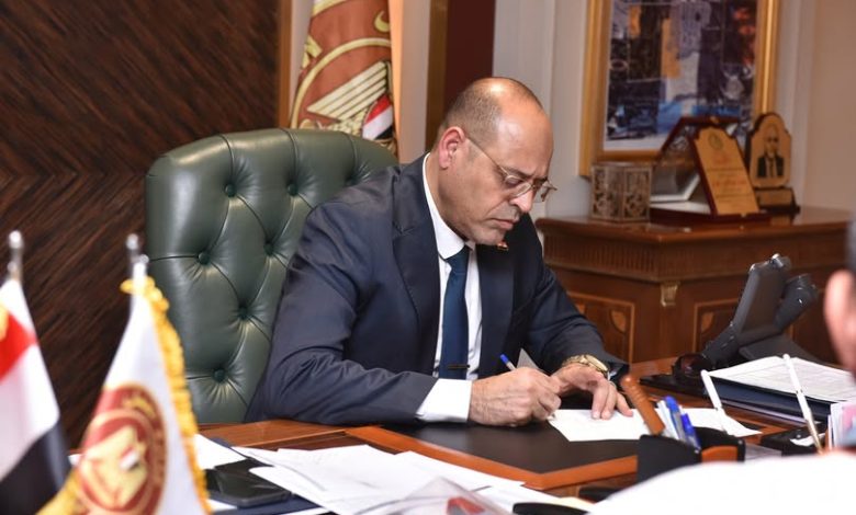وزير العمل يوجه بصرف تعويضات عاجلة لعمال حادث المنوفية من العمالة غير المنتظمة وزير العمل يوجه بصرف تعويضات عاجلة لعمال حادث المنوفية من العمالة غير المنتظمة