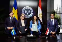 وزيرة التخطيط ومؤسسة تمويل التنمية السويدية توقّعان خطاب نوايا لتعزيز التعاون في الطاقة الكهربائية والنقل المستدام