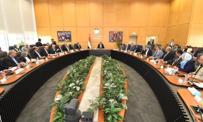 وزير الإسكان يصدر حزمة تكليفات لرؤساء أجهزة المدن الجديدة وزير الإسكان يصدر حزمة تكليفات لرؤساء أجهزة المدن الجديدة
