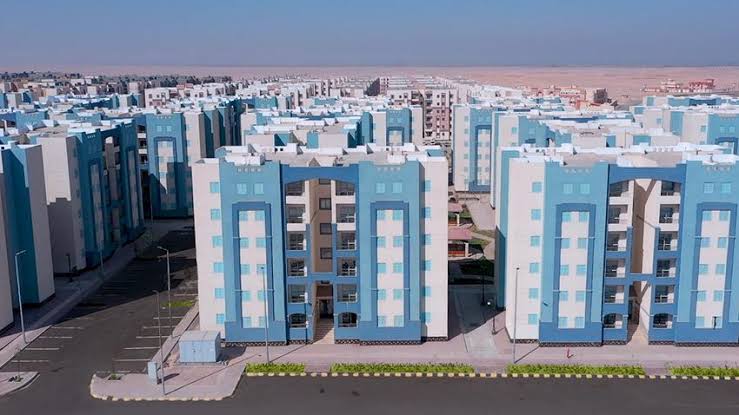 بدء تسليم قطع أراضي الإسكان المتوسط بمدينة غرب قنا الأحد المقبل بدء تسليم قطع أراضي الإسكان المتوسط بمدينة غرب قنا الأحد المقبل