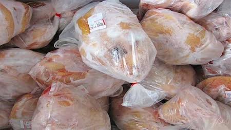 وزير التموين: استمرار ضخ الدواجن المجمدة بالمجمعات الاستهلاكية بسعر 125 جنيها للكيلو وزير التموين: استمرار ضخ الدواجن المجمدة بالمجمعات الاستهلاكية بسعر 125 جنيها للكيلو