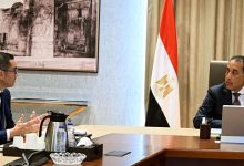 رئيس الوزراء يتابع مع وزير الاستثمار تنفيذ التكليفات الرئاسية لتحسين مناخ الاستثمار